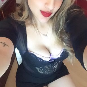 Model - Luna Evans Ebony