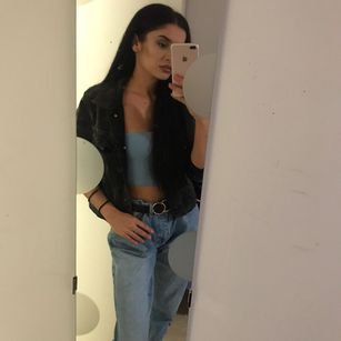 Model - VicktoriaSerene brunette