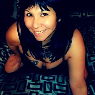 Model - Daisy Amore mature