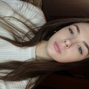 Model - Natasha curvy