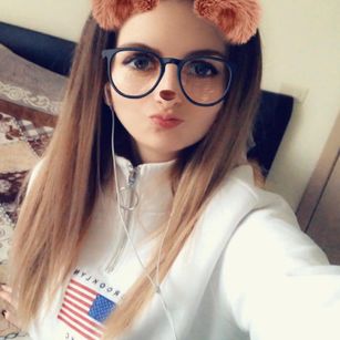 Model - Nika_Lovely masturbation