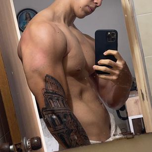 Model - Logan Wolf master