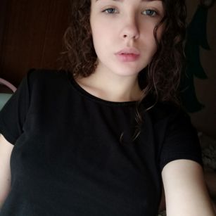 Model - Natasha curvy