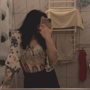 Model - Sweet_Berry brunette