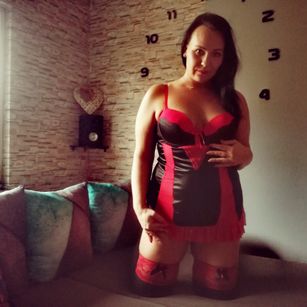 Model - Jenny Kiss fastresponse