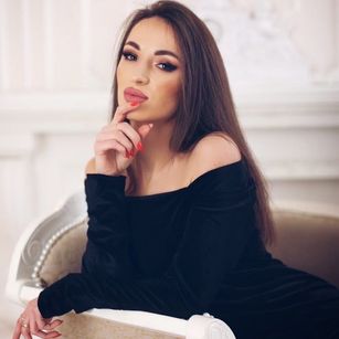 Model - MariHot love