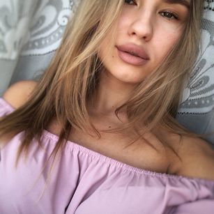 Model - Bianka striptease