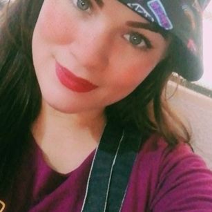 Model - Marly Suares milk