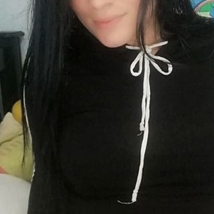 Model - Marly Suares young