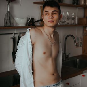 Model - johnnyrapidd young