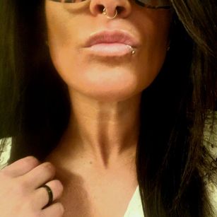 Model - zoe N river cei