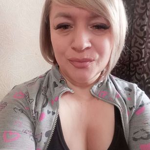 Model - BethPansies dance