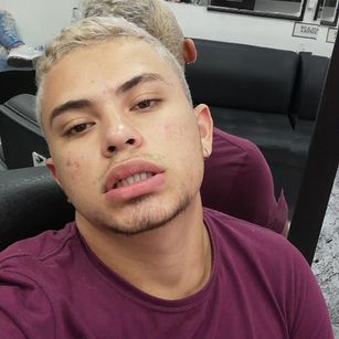 Model - Alex Cossio teen