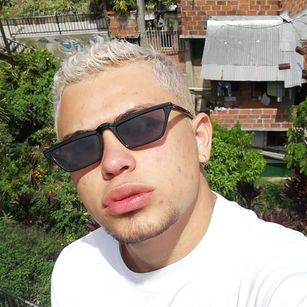 Model - Alex Cossio latin