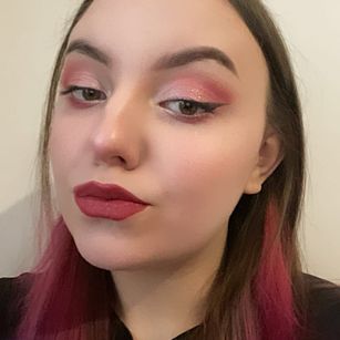 Model - Charlotta Apple dildo