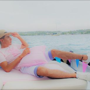 Model - Jordanklein smokin