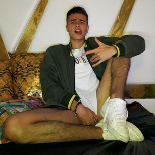 Model - Liam_Bakers teen