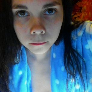 Model - Silvercaramel petite