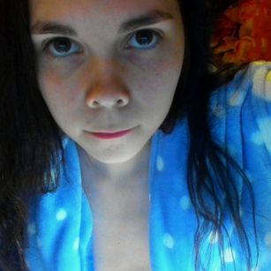 Model - Silvercaramel feet