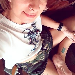 Model - Liana Serpenta feet