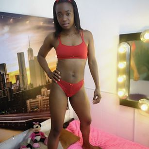 Model - Hylary Ebony