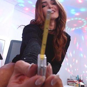 Model - Mistress Naomi sexy