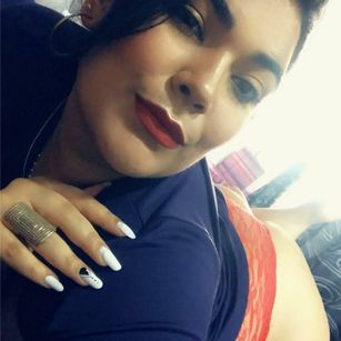 Model - Paulina belly