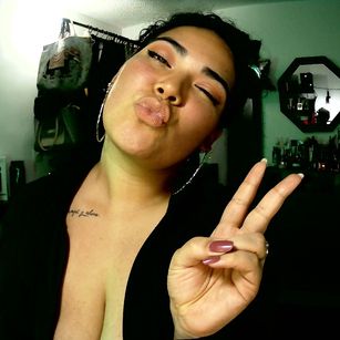 Model - Paulina caralinda