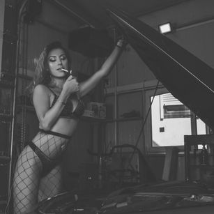 Model - Chloe Rocks domination