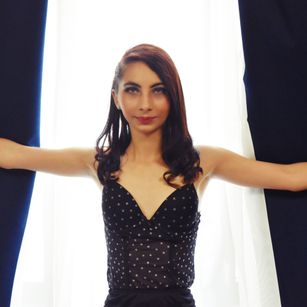 Model - Bella Vidalgo pussy