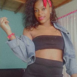 Model - Shania juguetes