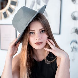 Model - Miya Parker liveorgasm