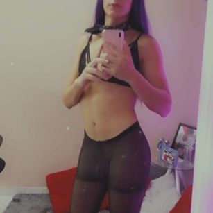 Model - Alaska pears young