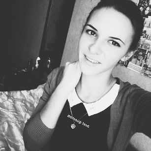 Model - HollyNutty striptease