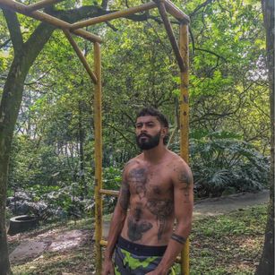 Model - Matty Jones bdsm