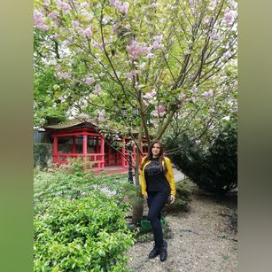 Model - PatriciaSyde striptease