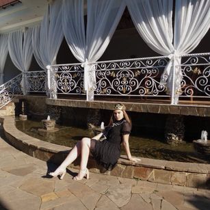 Model - Varvara creative