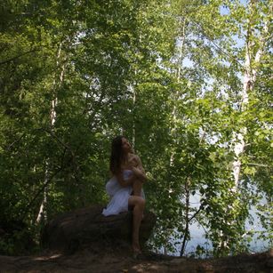 Model - GoldenGalya fun