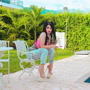 Model - EmilyPrada pussy