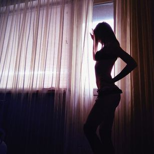 Model - AlexisNoir 1