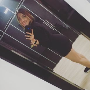 Model - Kimberly Teen saliva