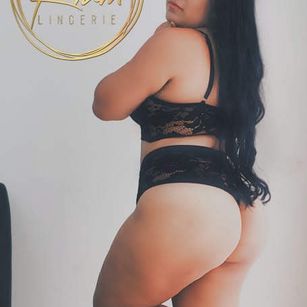 Model - Jazmin Londoo Lopez bigboobs