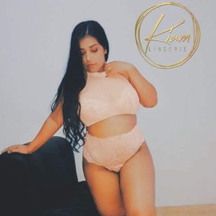 Model - Jazmin Londoo Lopez mommy