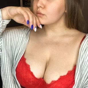 Model - Pamela Lay bigass