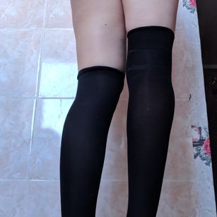 Model - Liya_Swan oil