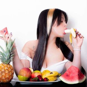 Model - Samantaholly domination