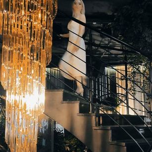 Model - closefriends1 blond