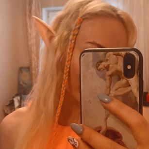 Model - closefriends1 pussy