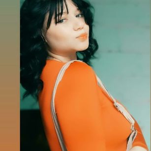 Model - Georgia Bianco latina