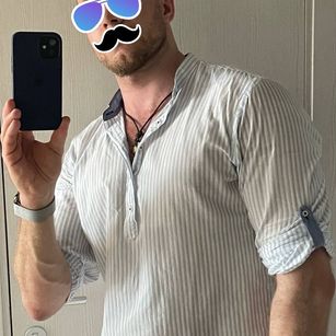 Model - Dick Master cumshow